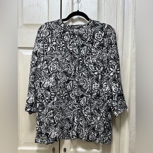 Laura Ashley Women 2X Black/White Linen Floral 3/4 Sleeve Button Front Blouse